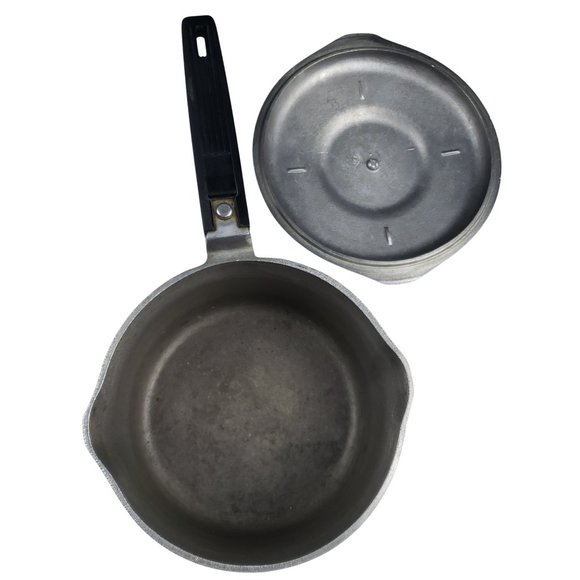 Vintage Magnalite GHC 2 Quart/2 Liter Pot with Lid Double Pour Spouts Made USA - Picture 6 of 10